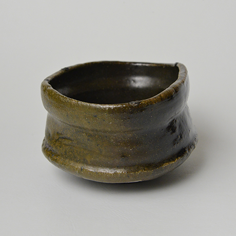 「No.23　黒織部沓茶碗 / Tea bowl, Kuro-oribe, Kutsu shaped」の写真　その4