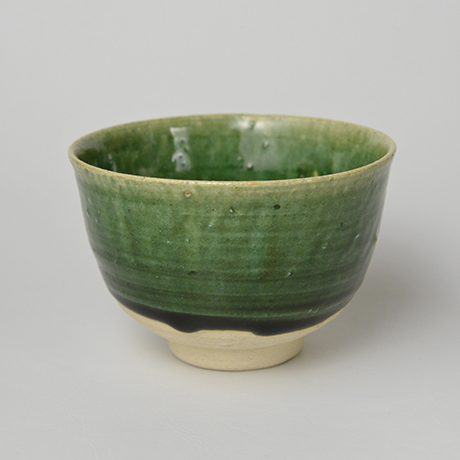 「No.27　織部茶碗 / Tea bowl, Oribe」の写真　その1