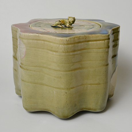 「No.31　織部窯変八方水指 / Water jar, Oribe with Yohen effect, Octagonal shaped」の写真　その3