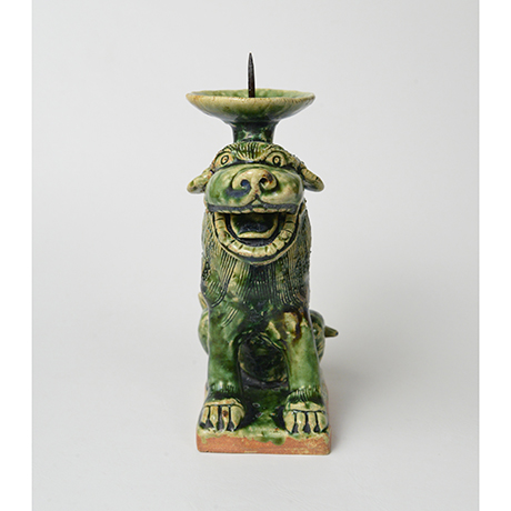 「No.35　織部狛犬阿形燭台 / Candle stand, Oribe, Lion dog shaped」の写真　その1