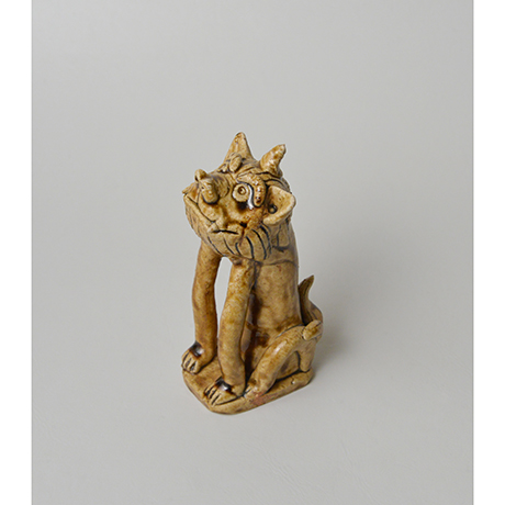 「No.36　鉄釉阿吽狛犬 対 / A pair of candle stand, Iron glazed, Lion dog shaped」の写真　その3
