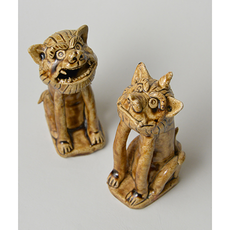 「No.36　鉄釉阿吽狛犬 対 / A pair of candle stand, Iron glazed, Lion dog shaped」の写真　その5