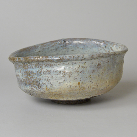 「No.61　斑唐津沓茶碗　Chawan, Madara-karatsu, Kutsu-shape」の写真　その3