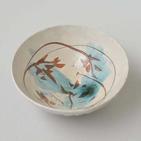 「No.11　石黒宗麿　緑彩草花文 / ISHIGURO Munemaro　Tea bowl, Green glazed, Flower motif」の写真　その1