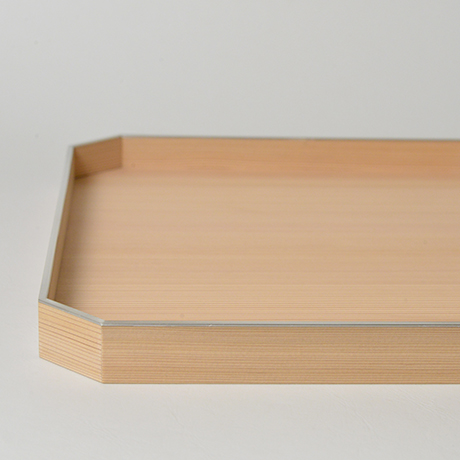 「No.25　錫縁杉角切折敷 / Meal tray, Japanese cedar」の写真　その2