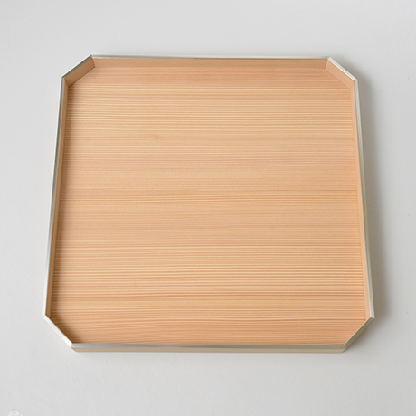 「No.25　錫縁杉角切折敷 / Meal tray, Japanese cedar」の写真　その3