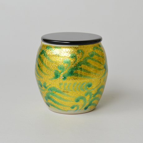 「No.8　加藤土師萌　釉裏金彩茶入 / KATO Hajime　Tea caddy, Underglazed gold」の写真　その2