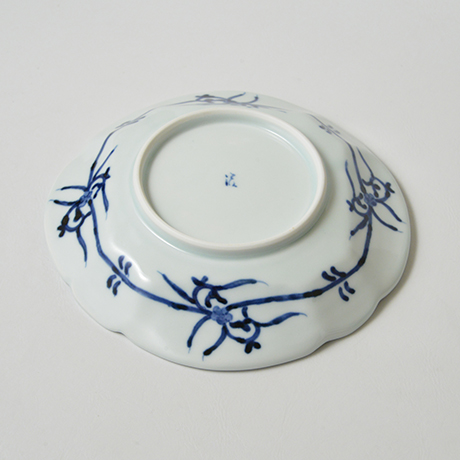 「No.4　芙蓉手花鳥山水図輪花皿　七寸 / Dish with birds and flowers, Sometsuke」の写真　その3