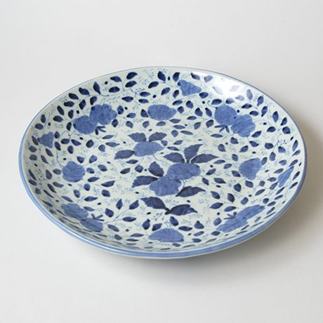 「No.41　草花散文タタラ丸大皿 / Plate with scattered flowers design, Sometsuke」の写真　その2