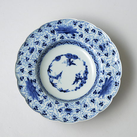 「No.6　花唐草文輪花リム皿　七寸 / Dish with arabesque design, Sometsuke」の写真　その1