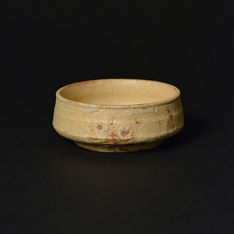 「No.25　黄瀬戸平盃 / Sake cup, Kiseto」の写真　その2