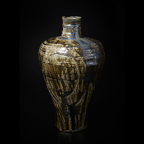 「16. 岡部嶺男　飴釉窯変瓶子　/　OKABE Mineo　Vessel, Brown glaze, Heishi shape」の写真　その1