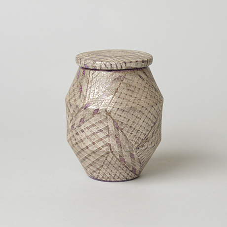 「No.29 色絵銀彩蓋物 / Covered vessel, Overglaze enamels and silver」の写真　その1