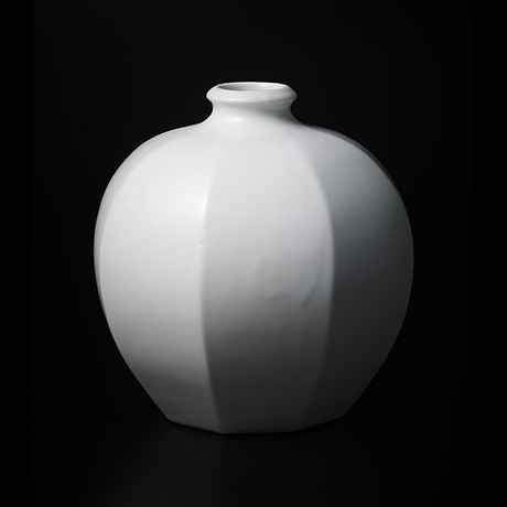「5. 富本憲吉　白磁壷　/　TOMIMOTO Kenkichi　　Vessel, White porcelain」の写真　その1