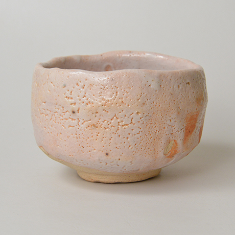 「8. 荒川豊藏　志野茶垸 / ARAKAWA Toyozo　Tea bowl, Shino」の写真　その5