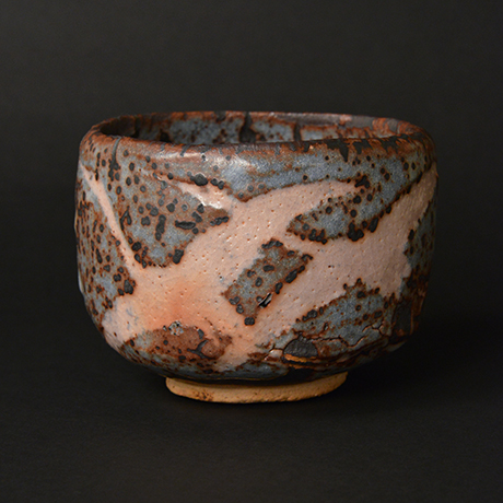「K-1 荒川豊藏　鶴　志野茶碗　/　ARAKAWA Toyozo　Tea Bowl, Shino, crane motif」の写真　その1