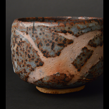 「K-1 荒川豊藏　鶴　志野茶碗　/　ARAKAWA Toyozo　Tea Bowl, Shino, crane motif」の写真　その7