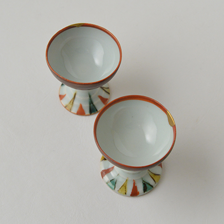 「No.32　北大路魯山人　赤絵呉須盃　二 / KITAOJI Rosanjin　A pair of stem cups, Overglaze red」の写真　その4