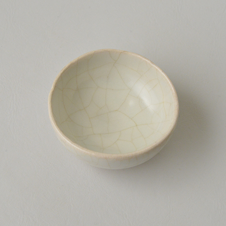 「No.34　小山冨士夫　白磁盃 / KOYAMA Fujio　Sake cup, White porcelain」の写真　その3