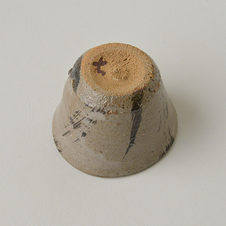 「No.37　小山冨士夫　酒觴 / KOYAMA Fujio　Sake cup, E-karatsu」の写真　その5