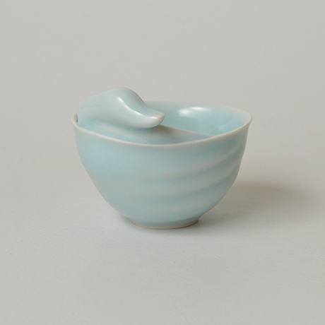 「No.41　鈴木治　酒碗 / SUZUKI Osamu　Sake cup, Bluish white porcelain, ‘Shuwan (Swan)’」の写真　その1