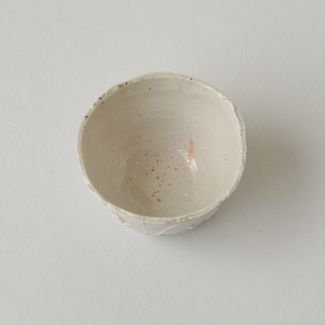 「No.47　八木一夫　白瓷盃 / YAGI Kazuo　Sake cup, White porcelain」の写真　その5