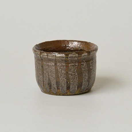 「No.6　北大路魯山人　銀彩ぐいのみ / KITAOJI Rosanjin　Sake cup, Overglaze silver」の写真　その3