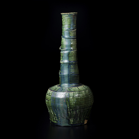 「No.3　織部砧花生 / Vase, Oribe」の写真　その1