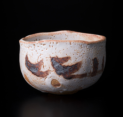 「No.111　志野　（風の香）　／　Chawan, Shino, the Breeze of a Wind design」の写真　その1