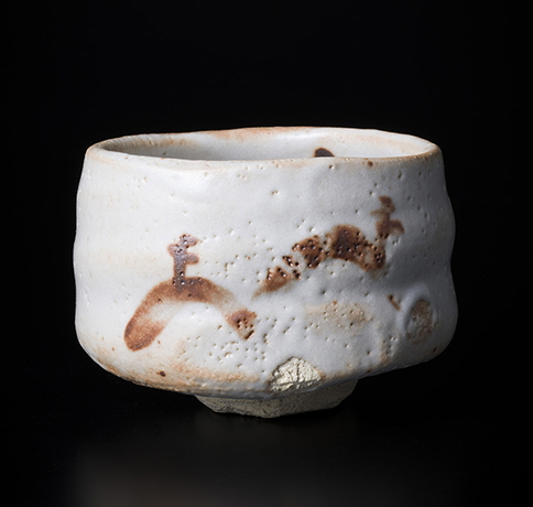 「No.138　志野　（山の絵）　／　Chawan, Shino, Mountain design」の写真　その1