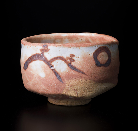 「No.145　志野　（山の絵）　／　Chawan, Shino, Mountain design」の写真　その1