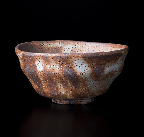 「No.152　鼠志野　／　Chawan, Nezumi-shino」の写真　その1