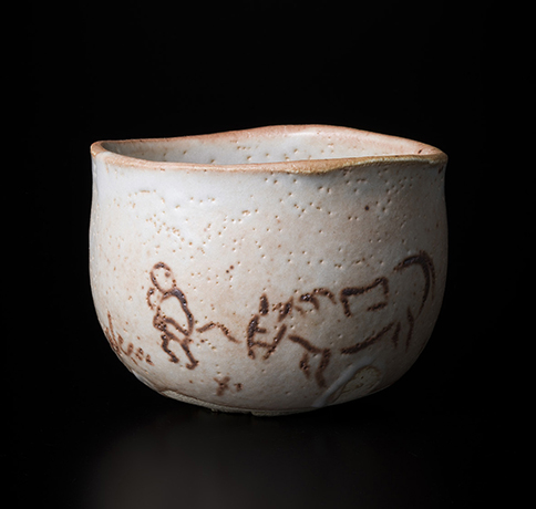 「No.105　志野　（馬子）　／　Chawan, Shino, A horse and a child design」の写真　その1