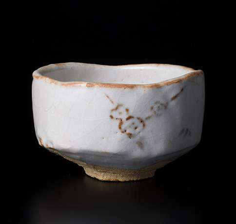 「No.122　志野　（梅の絵）　／　Chawan, Shino, Plum Tree design」の写真　その1