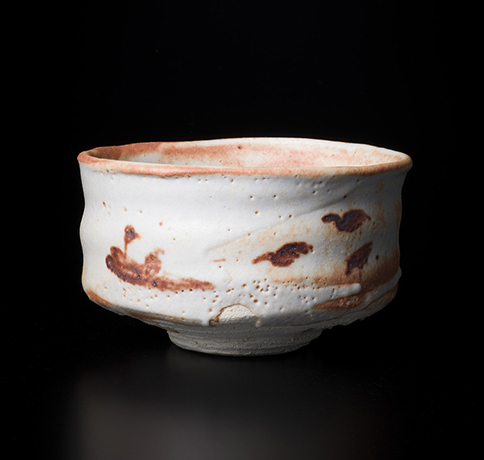 「No.76　志野　銘：鵜かい　／　Chawan, Shino, “Ukai”」の写真　その1