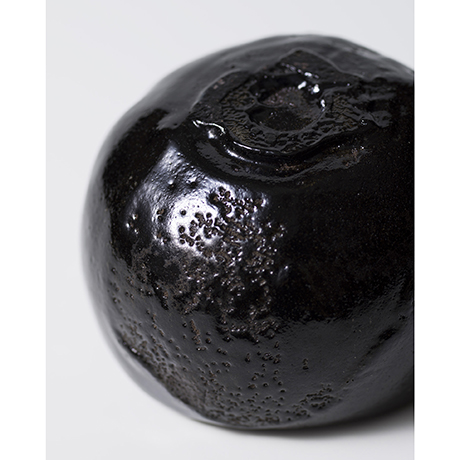 「No.2　黒楽　銘：鐘の聲　／　Chawan, Black Raku, “Kane no Koe”」の写真　その2