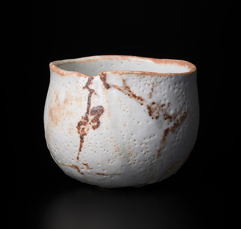 「No.80　志野　銘：水月　／　Chawan, Shino, “Suigetsu”」の写真　その1