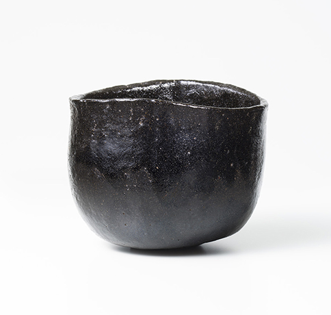 「No.4　黒楽　銘：山翁　／　Chawan, Black Raku, “San-oh”」の写真　その1