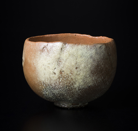 「No.27　赤楽　銘：吹雪の舞　／　Chawan, Red Raku, “Fubuki no Mai”」の写真　その1