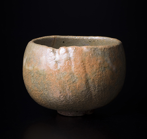 「No.28　赤楽　銘：みぞれ　／　Chawan, Red Raku, “Mizore”」の写真　その1