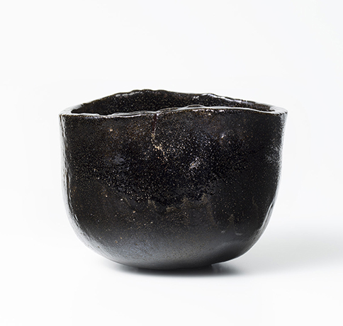 「No.7　黒楽　銘：山雲　／　Chawan, Black Raku, “Yama Gumo”」の写真　その1