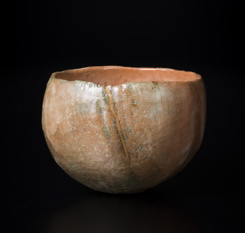 「No.31　赤楽　銘：時雨澤　／　Chawan, Red Raku, “Shigure zawa”」の写真　その1