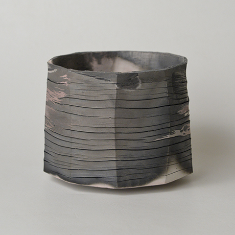 「29. 　松永圭太　端折　／　MATSUNAGA Keita　Chawan, “Folded Edges”」の写真　その4