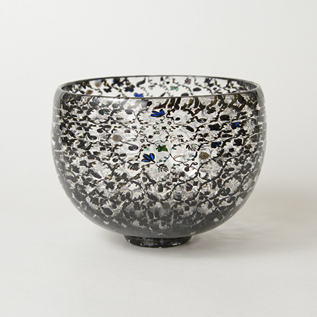 「4.　江波冨士子　黒蔓草　／　ENAMI Fujiko　Chawan, Glass, Black vine design」の写真　その2