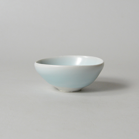 「No.18　青白磁盃／Sake cup, blue and white porcelain」の写真　その2