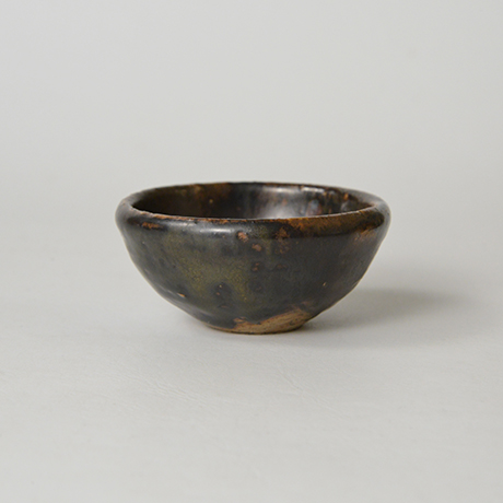 「No.28　酒盃　黒／Sake cup, black」の写真　その2