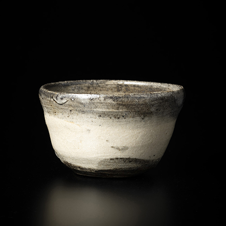 「No.80　 酒觴（呉須刷毛）／Sake cup (brush on blue)」の写真　その1