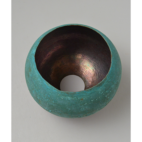 「No. DM6　銅緑青丸 / Artwork, Cut sphere, Verdigris copper」の写真　その6