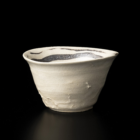 「No.2　呉須筋文酒觴 / Sake cup, line design with cobalt blue」の写真　その1