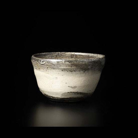 酒觴（呉須刷毛）
